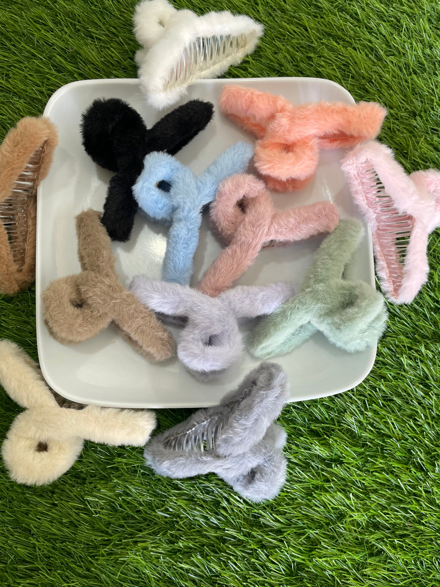 Velvet Hair Clutchers