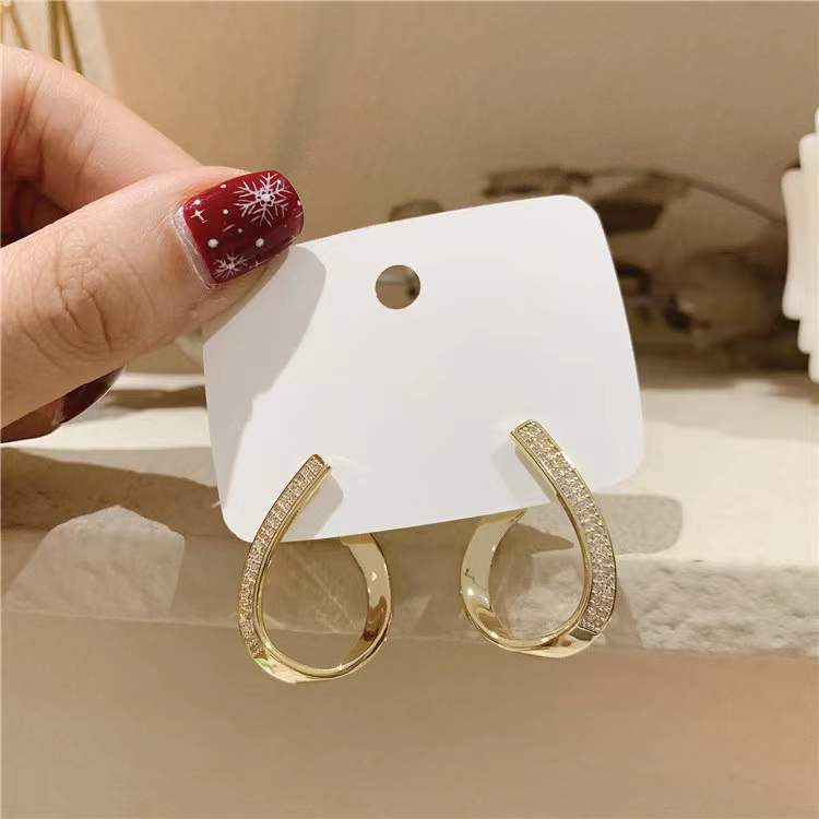 Geometric diamond earrings