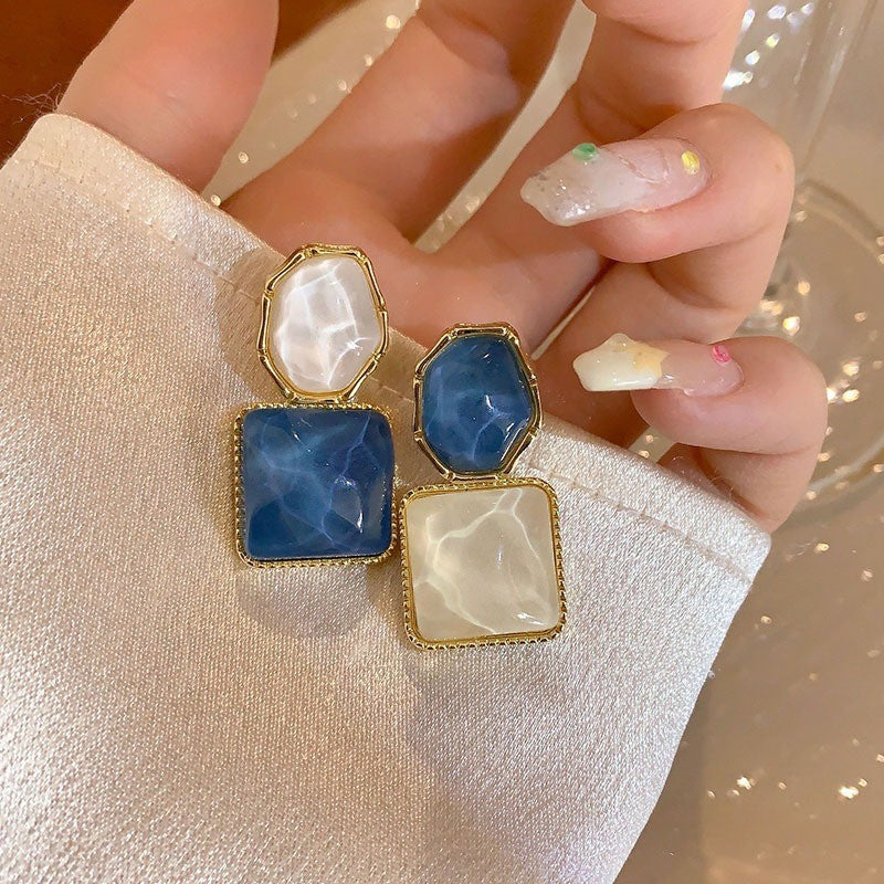 Asymmetrical Diamond-Shaped Earrings – Blue