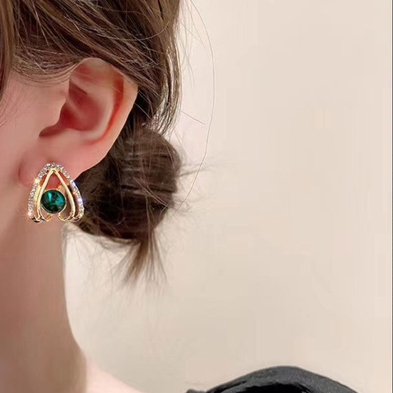 Diamond heart earrings