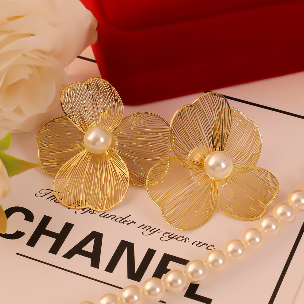 Korean simple metal flower earring - Gold