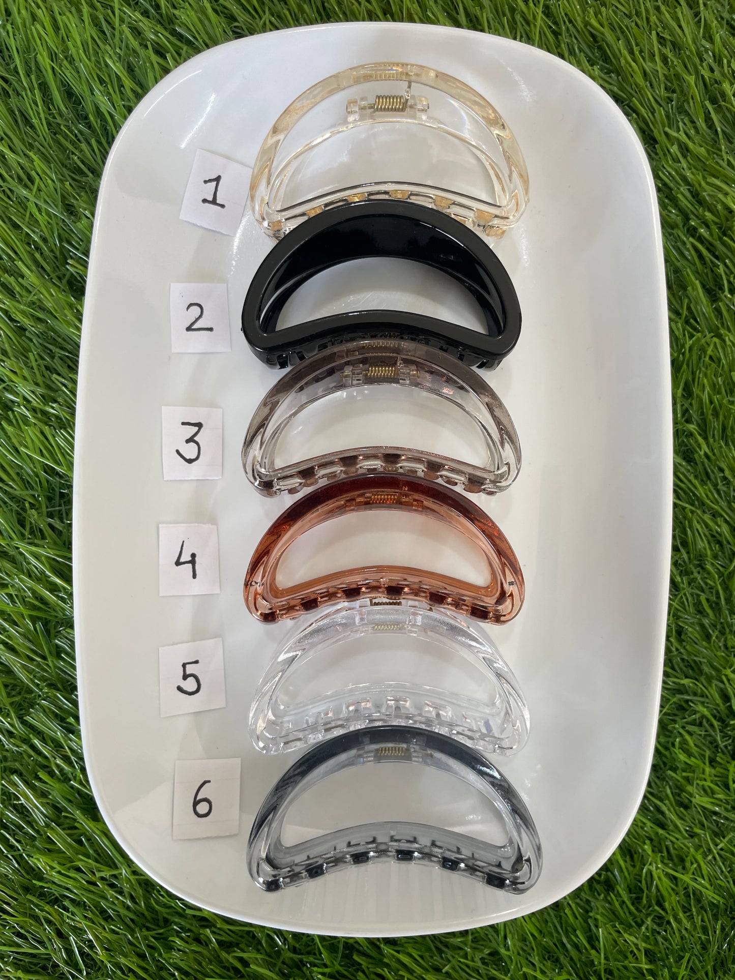 D Shape Hair Clutchers