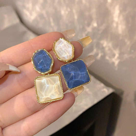 Asymmetrical Diamond-Shaped Earrings – Blue