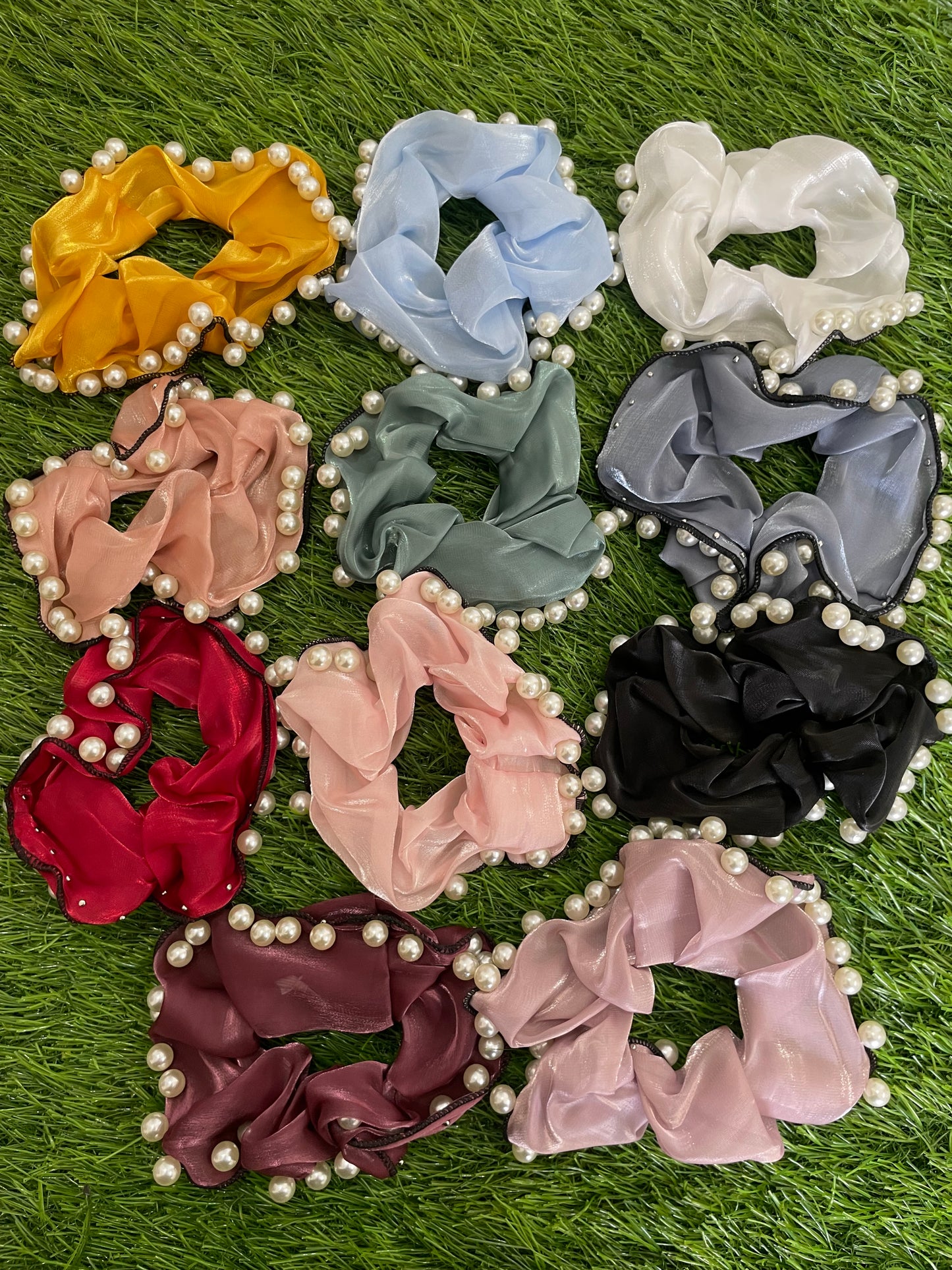 Pearl Scrunchies