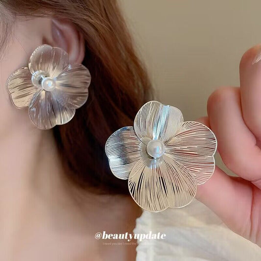 Korean simple metal flower earring - Silver