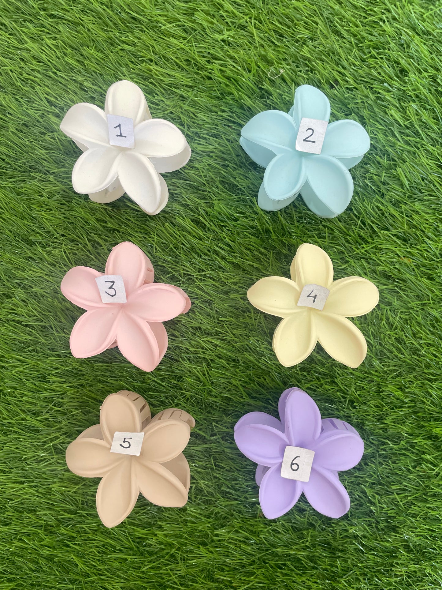 Floral Matte Hair Clutchers