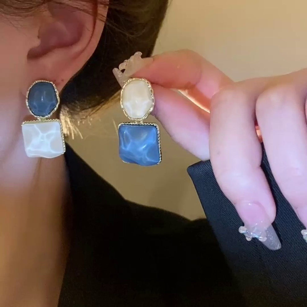 Asymmetrical Diamond-Shaped Earrings – Blue